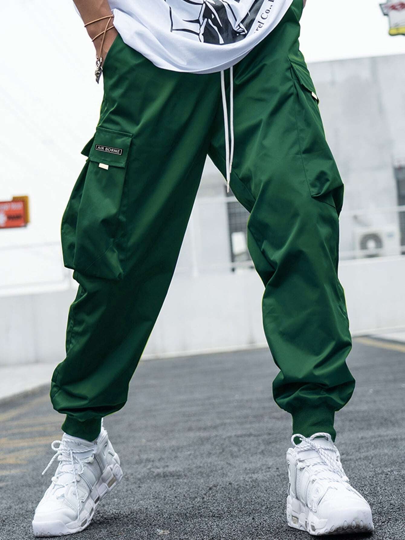 Manfinity Hypemode Men Letter Graphic Flap Pocket Drawstring Waist Cargo Pants, Back to School